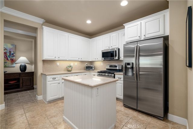 39372 Beringer Drive, Murrieta, CA 92563