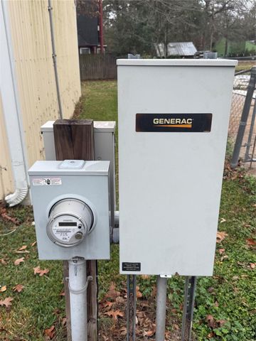 178 Commanche Drive, Onalaska, TX 77360