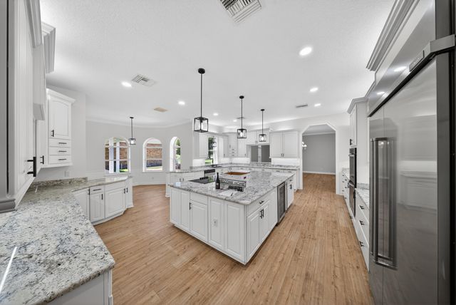 8686 Andrews Avenue, Fort Pierce, FL 34945