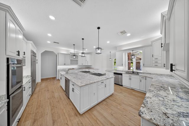 8686 Andrews Avenue, Fort Pierce, FL 34945