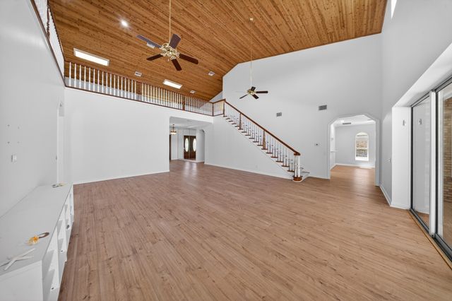 8686 Andrews Avenue, Fort Pierce, FL 34945