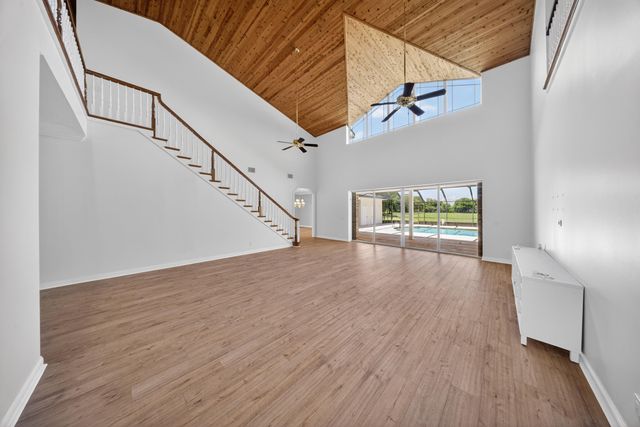 8686 Andrews Avenue, Fort Pierce, FL 34945