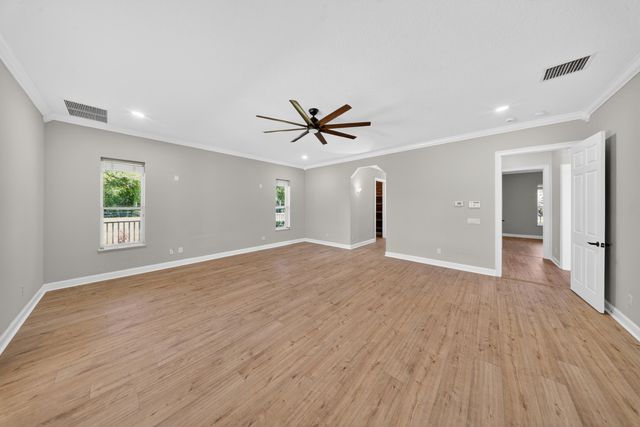 8686 Andrews Avenue, Fort Pierce, FL 34945