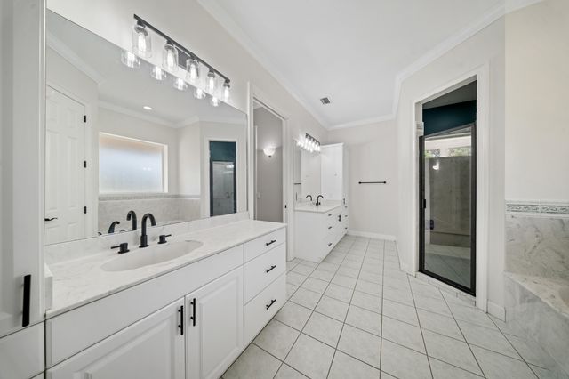 8686 Andrews Avenue, Fort Pierce, FL 34945