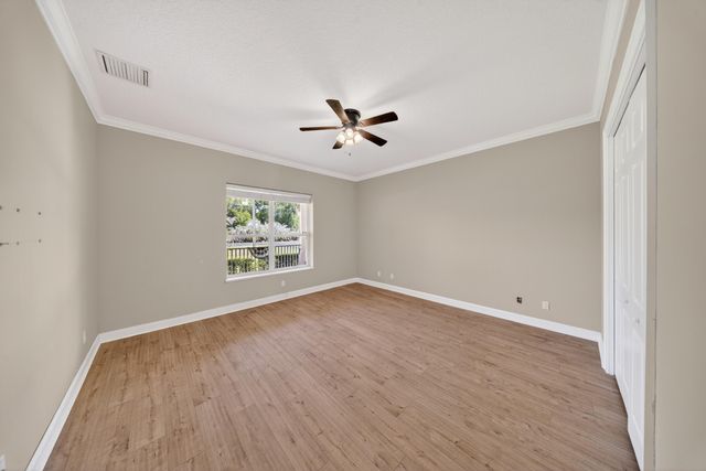 8686 Andrews Avenue, Fort Pierce, FL 34945