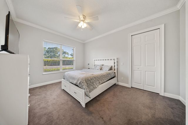 8686 Andrews Avenue, Fort Pierce, FL 34945