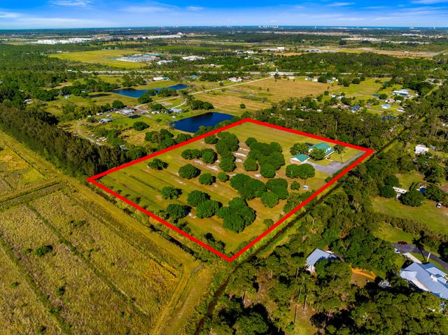 8686 Andrews Avenue, Fort Pierce, FL 34945