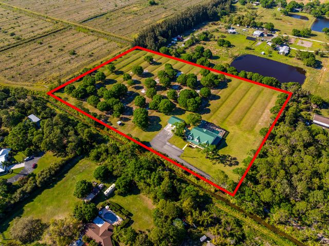 8686 Andrews Avenue, Fort Pierce, FL 34945