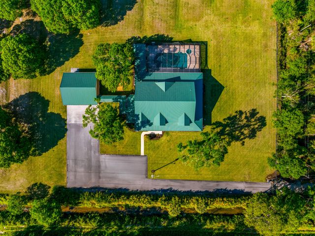 8686 Andrews Avenue, Fort Pierce, FL 34945