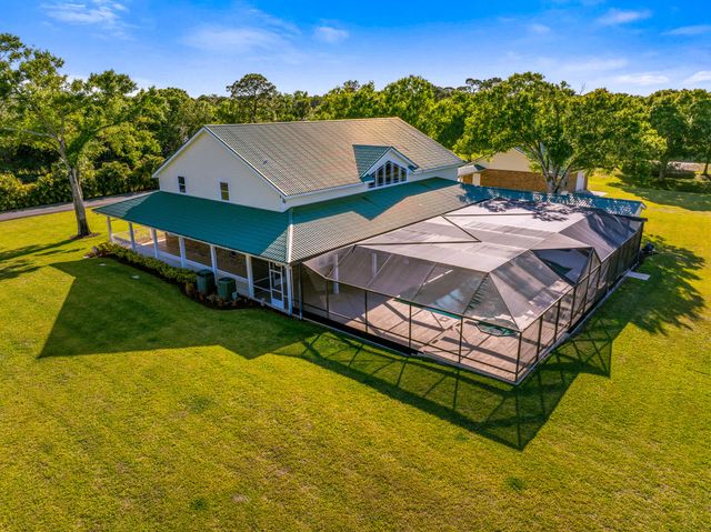8686 Andrews Avenue, Fort Pierce, FL 34945