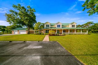 8686 Andrews Avenue, Fort Pierce, FL 34945