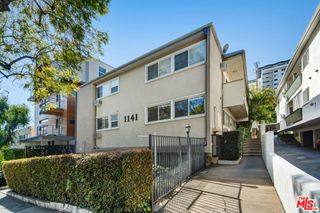 1141 Hacienda Place, West Hollywood, CA 90069
