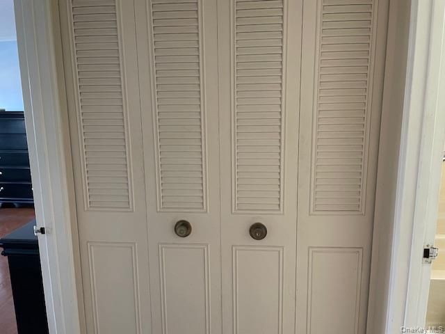 100 Clinton Avenue 4P, Mineola, NY 11501