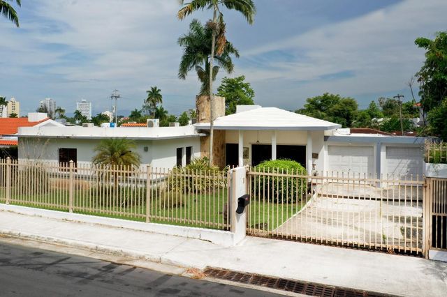 . J STREET 3, Guaynabo, PR 00966