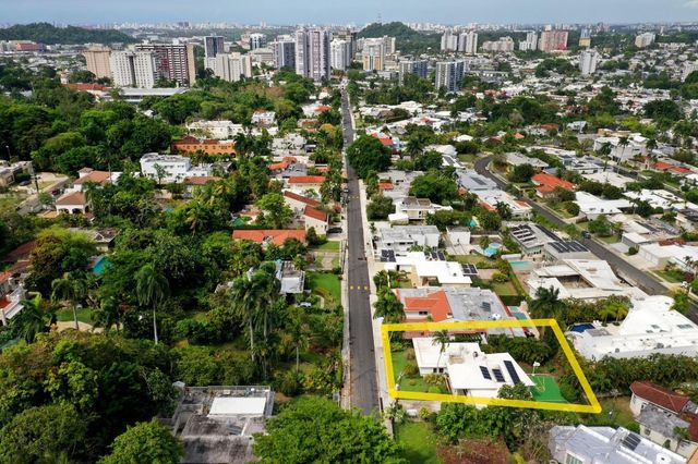 . J STREET 3, Guaynabo, PR 00966