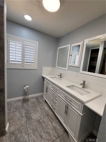 18560 Haines, Perris, CA 92570