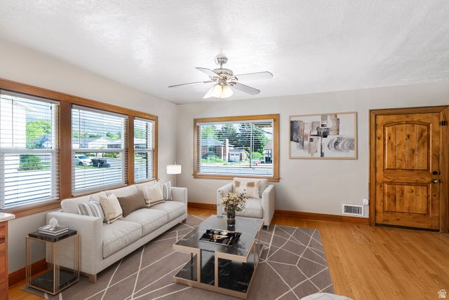 247 E 100 N, Kaysville, UT 84037