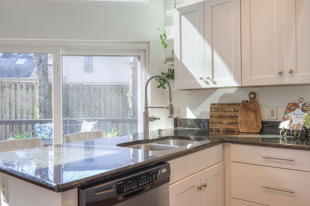 1905 Liberty Sq, Nashville, TN 37215