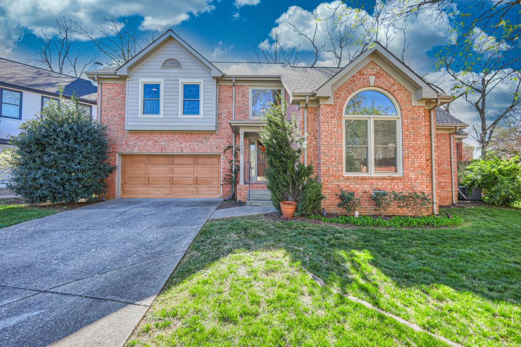 1905 Liberty Sq, Nashville, TN 37215