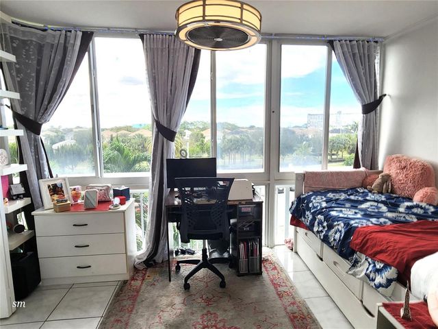 4400 Hillcrest Drive 404, Hollywood, FL 33021