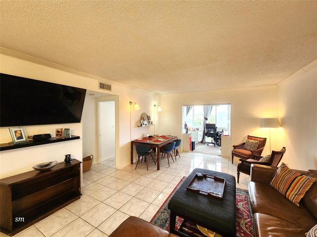 4400 Hillcrest Drive 404, Hollywood, FL 33021