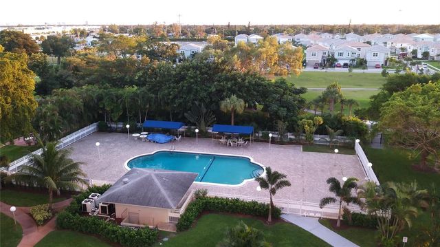 4400 Hillcrest Drive 404, Hollywood, FL 33021