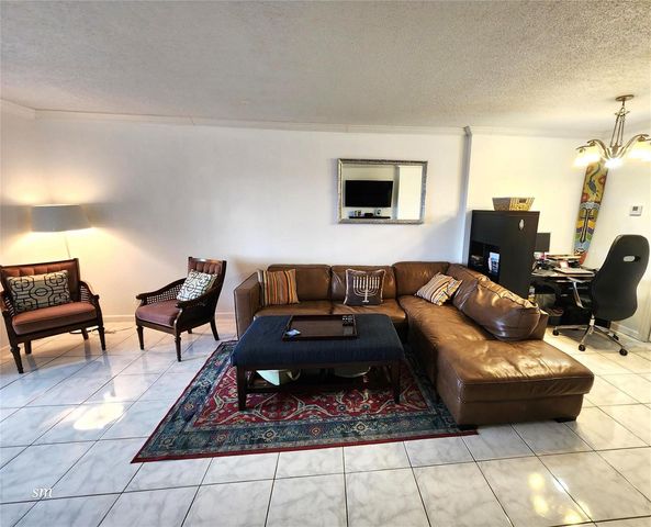 4400 Hillcrest Drive 404, Hollywood, FL 33021