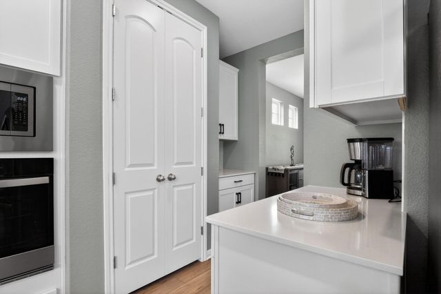 114 Bosco RD, Hutto, TX 78634