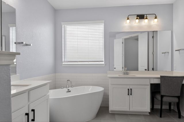 114 Bosco RD, Hutto, TX 78634