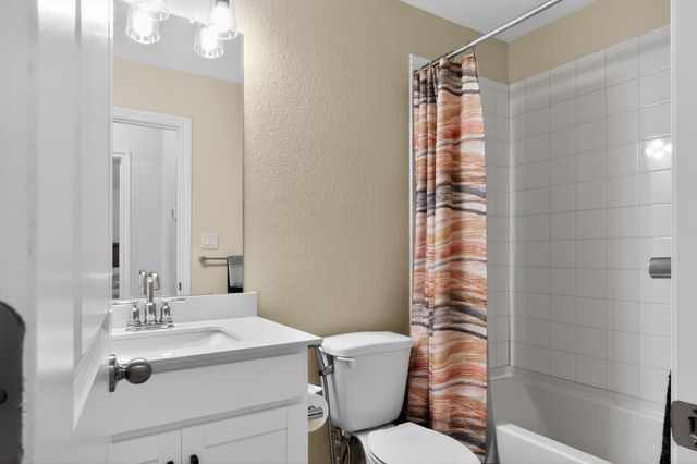 114 Bosco RD, Hutto, TX 78634