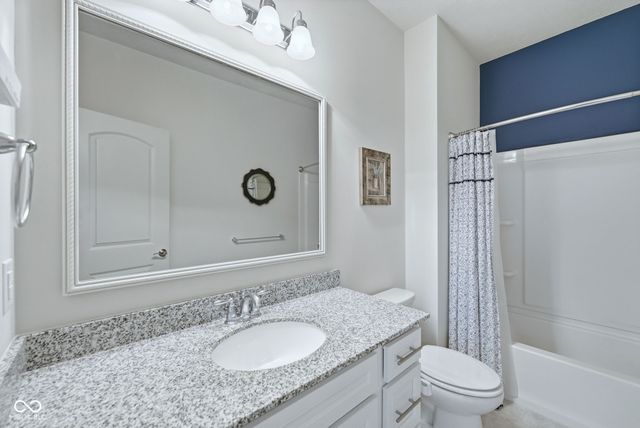 14933 Spayside Drive E, Noblesville, IN 46062