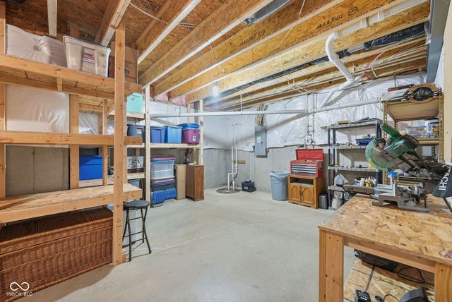 14933 Spayside Drive E, Noblesville, IN 46062