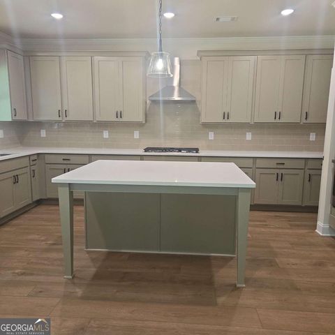 884 Bessie Court, Loganville, GA 30052