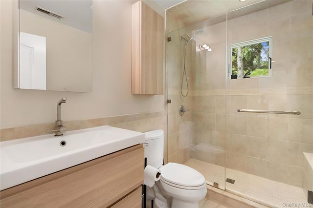 33 Hillandale Road, Rye Brook, NY 10573