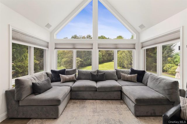 33 Hillandale Road, Rye Brook, NY 10573