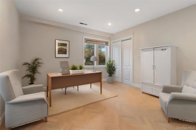 33 Hillandale Road, Rye Brook, NY 10573