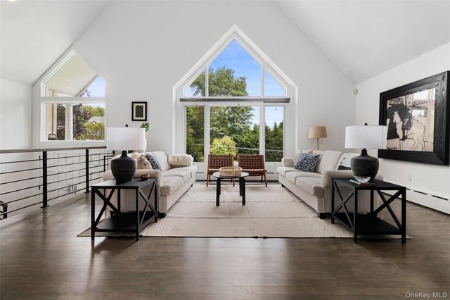 33 Hillandale Road, Rye Brook, NY 10573