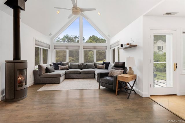 33 Hillandale Road, Rye Brook, NY 10573