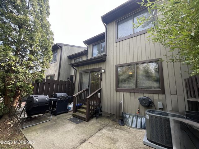 143 Wilcox Court, Matawan, NJ 07747