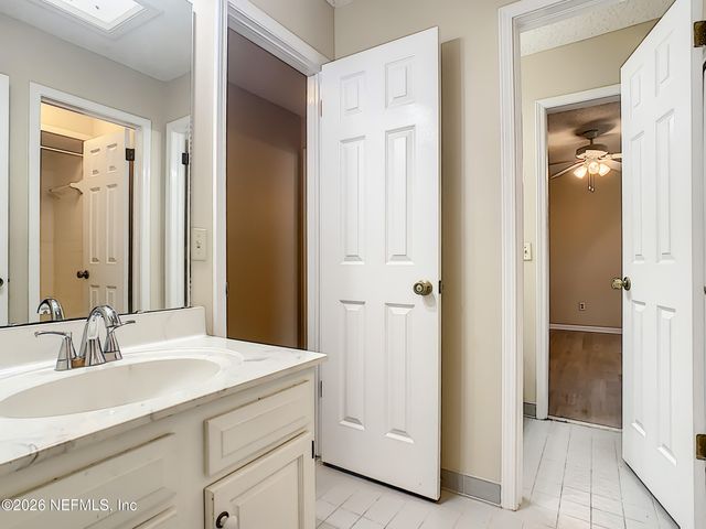 12129 DIVIDING OAKS Trail W, Jacksonville, FL 32223