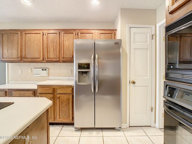 12129 DIVIDING OAKS Trail W, Jacksonville, FL 32223