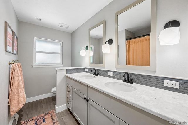 3960 S Dahlia Street, Cherry Hills Village, CO 80113