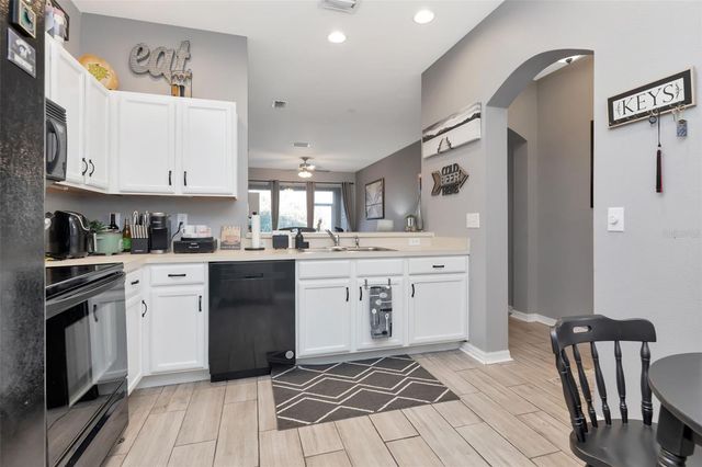 10033 TRANQUILITY WAY, Tampa, FL 33625