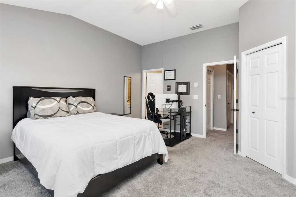 Image 19 of property listing at 10033 TRANQUILITY WAY, Tampa, FL 33625