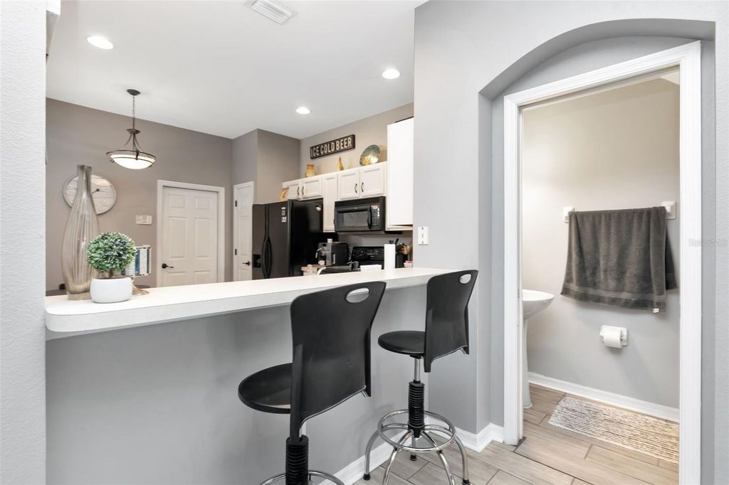 Image 8 of property listing at 10033 TRANQUILITY WAY, Tampa, FL 33625