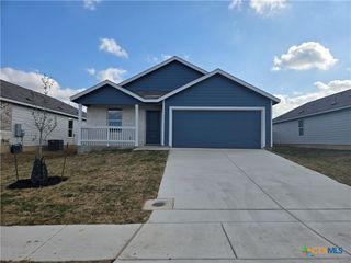 168 Wolf Crest Boulevard, Seguin, TX 78155