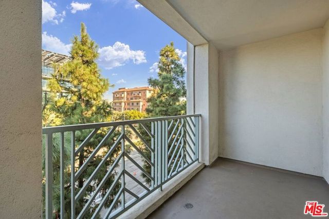 5625 Crescent Parkway 324, Playa Vista, CA 90094