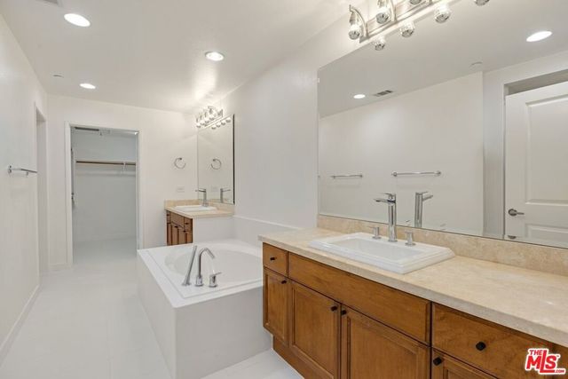 5625 Crescent Parkway 324, Playa Vista, CA 90094