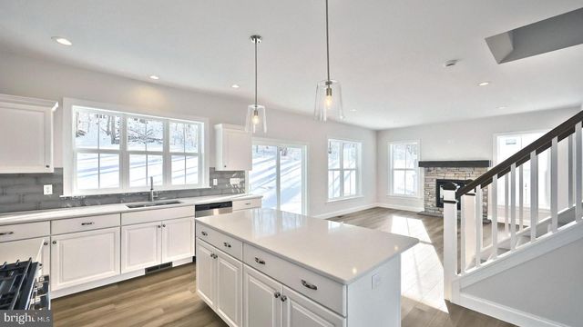 148 FORGE DR, Lebanon, PA 17042