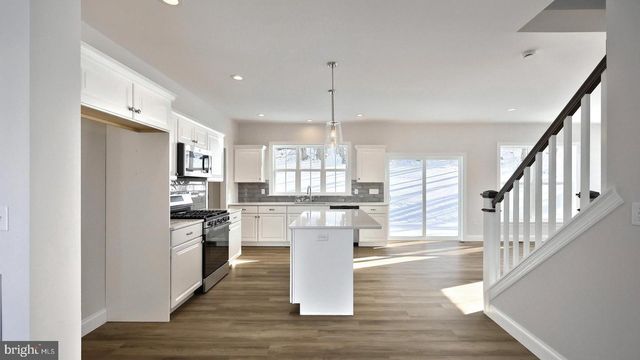 148 FORGE DR, Lebanon, PA 17042